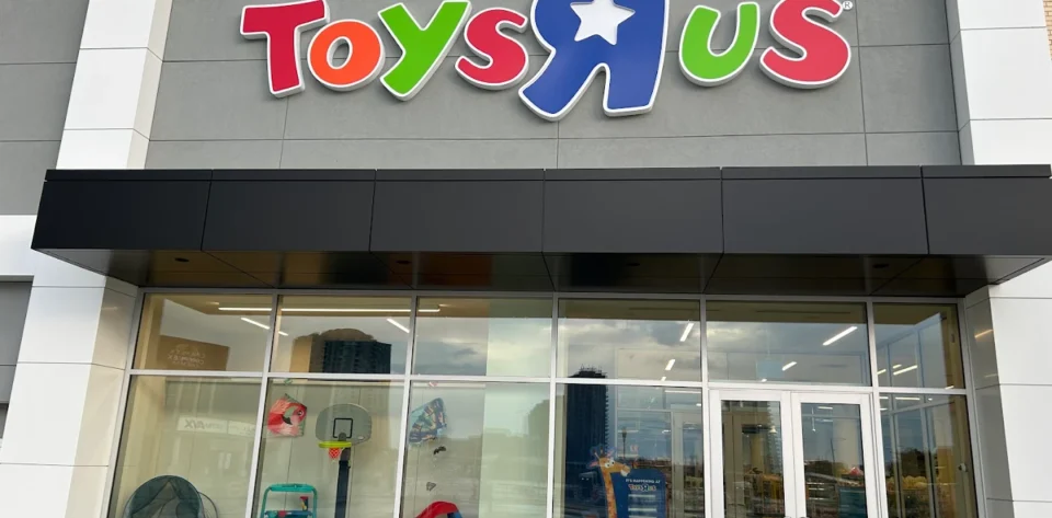 Toys”R”Us / Scarborough Town Center