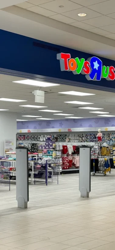 Toys”R”Us / Allen Center